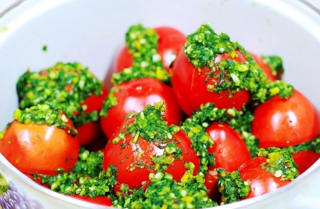 Коротко о как мариновать помидоры по армянски